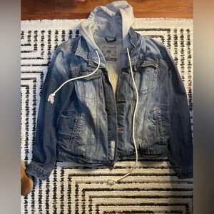 Designer Jean jacket (very thick & warm) size LARGE
